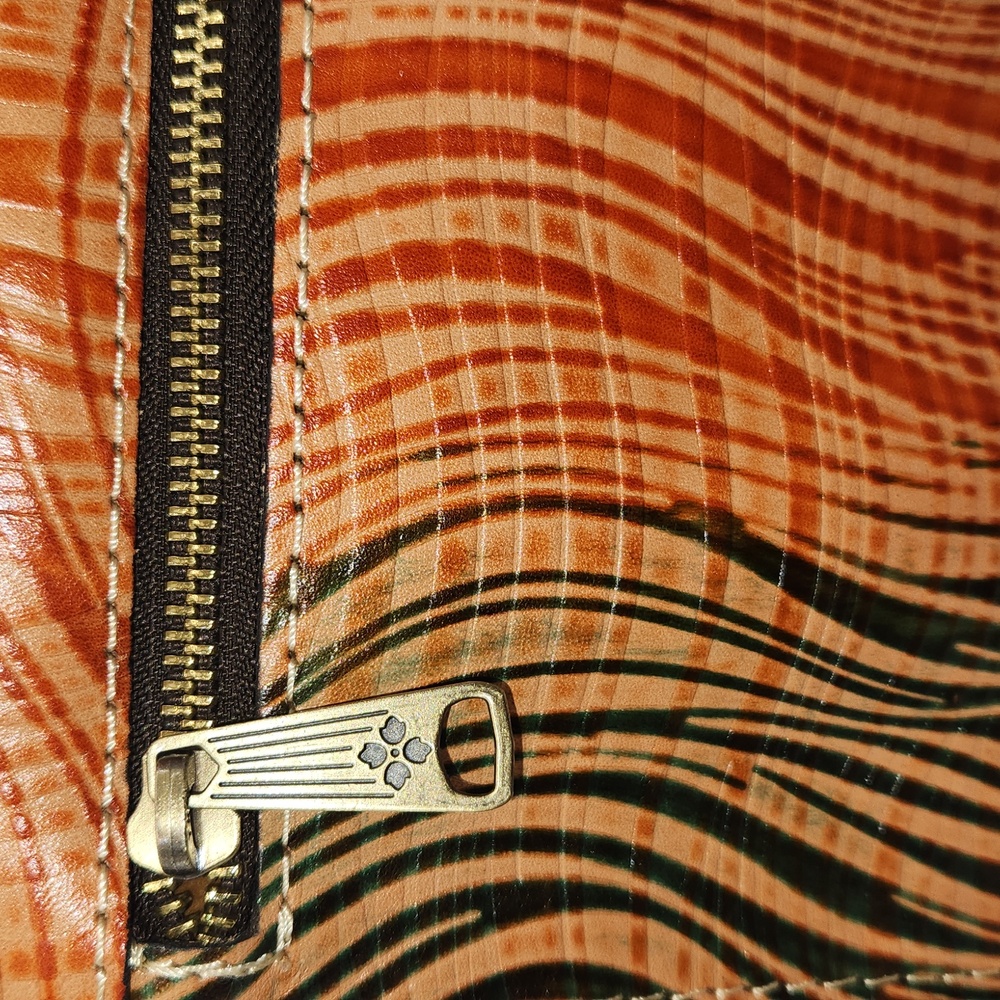 Patricia Nash Wavy Striped Hermosa Square Flap Small Crossbody P16964 - Picture 5 of 16